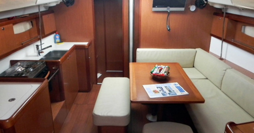 Oceanis 43 (port Fethiye)