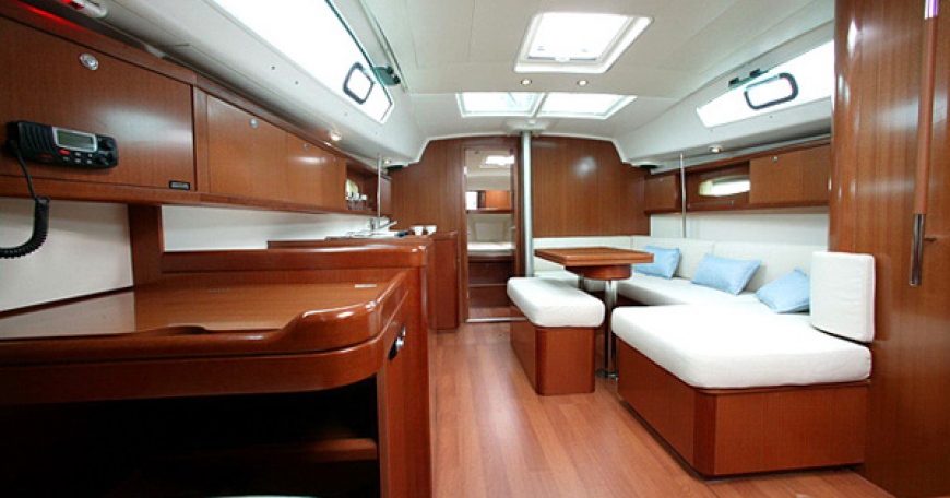 Oceanis 41 (port Gocek)